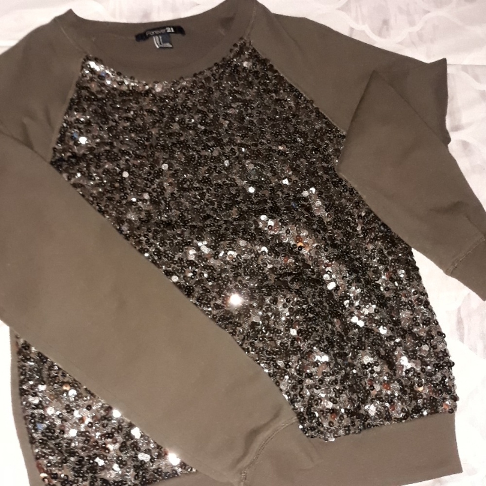 FLASH SALE 6/15/26 Forever 21 Sequin Sweatshirt sz L